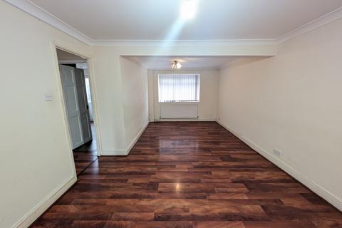 19 Hunt Road, Southall, UB2 4PZ
