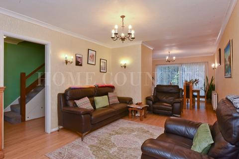 4 bedroom semi-detached house for sale, Causeway Close, Potters Bar, EN6