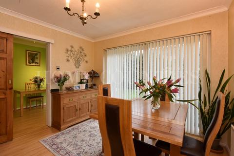 4 bedroom semi-detached house for sale, Causeway Close, Potters Bar, EN6