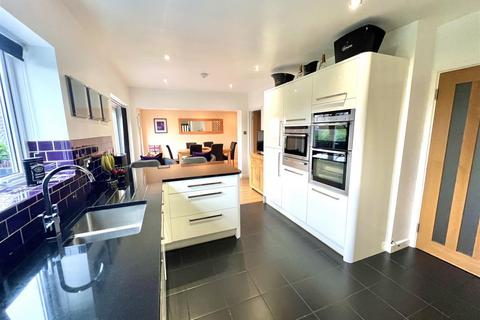 7 Avonfields Close, Alveston, Stratford-upon-avon, CV37 7RD