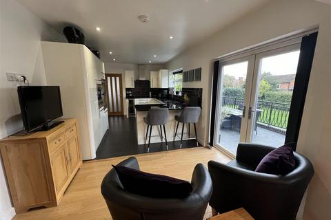 7 Avonfields Close, Alveston, Stratford-upon-avon, CV37 7RD