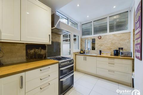 3 bedroom terraced house for sale, The Limes Avenue, London, N11