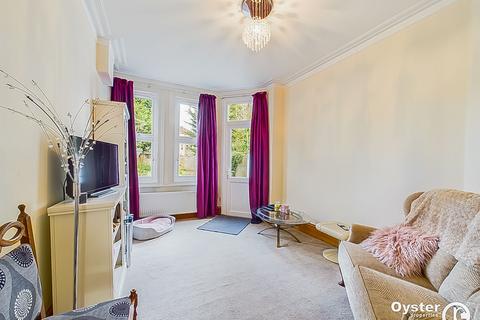 3 bedroom terraced house for sale, The Limes Avenue, London, N11