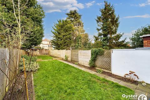 3 bedroom terraced house for sale, The Limes Avenue, London, N11