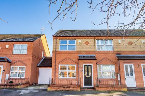 2 bedroom end of terrace house for sale, Bowling Green Croft, York