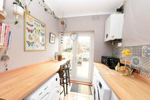 3 bedroom end of terrace house for sale, Dell Road, Birmingham B30