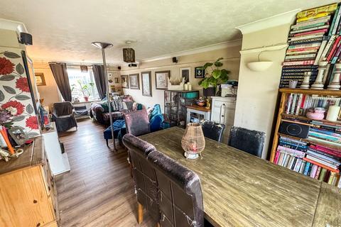 56 Chesil Walk, Corby, NN18 0DN