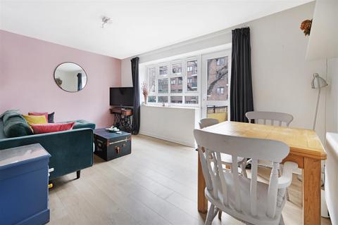 2 bedroom flat for sale, Shakspeare Walk, London