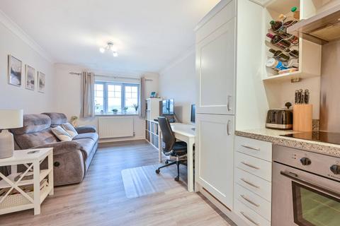 1 bedroom flat for sale, Maybury Mews, 121 Maybury Road, Woking, GU21