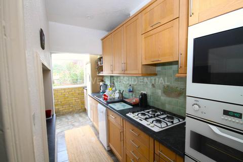 9 Beaconsfield Road, New Malden, KT3 3HY