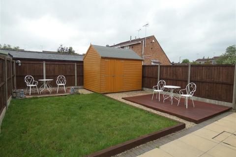 2 bedroom semi-detached house to rent, Appletree Road, Hatton, Derby