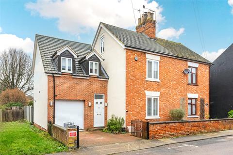 4 bedroom semi-detached house for sale, Park Road, Stony Stratford, Milton Keynes, Buckinghamshire, MK11