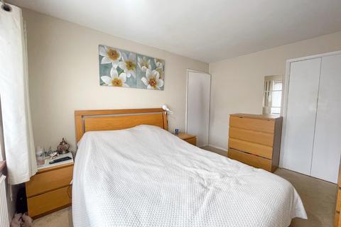 5 Barr Road, Gravesend, DA12 4DU
