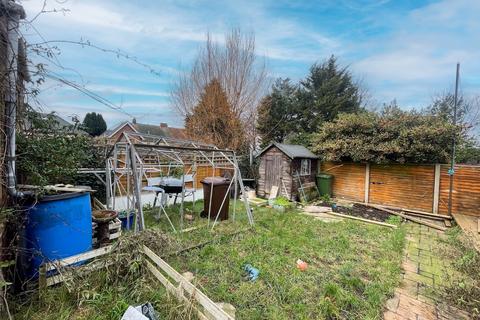5 Barr Road, Gravesend, DA12 4DU