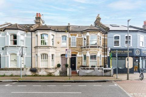 1 bedroom flat for sale, Cabul Road, London, SW11