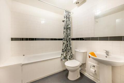 2 bedroom flat for sale, The Lumiere Building, 544 Romford Road, London, E7