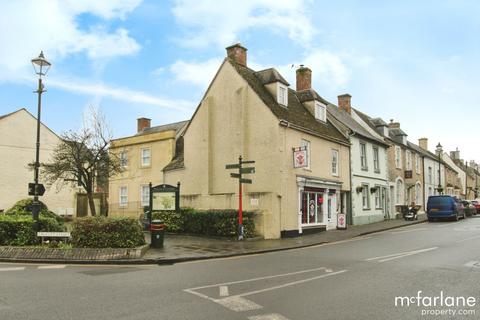 2 bedroom maisonette for sale, High Street, 107 High Street, SN6