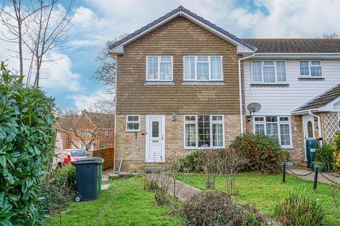 3 bedroom end of terrace house for sale, Lynwood Close, St. Leonards-On-Sea