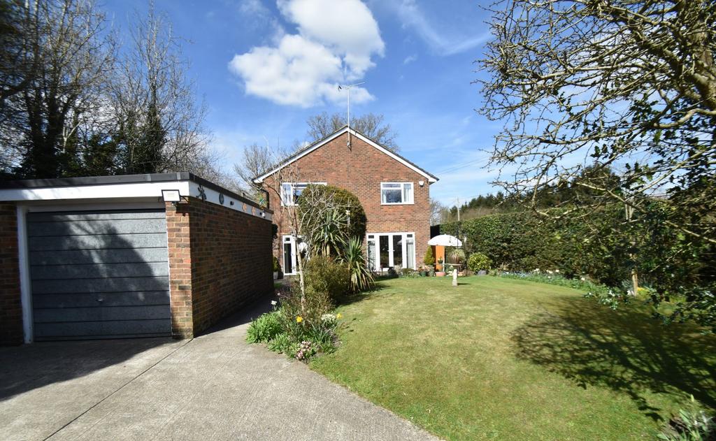 Detached Garage