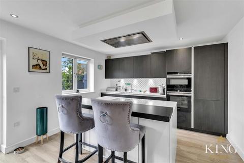12 Queen Elizabeth Way, Bidford On Avon, Alcester, B50 4GN