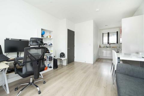 1 bedroom flat to rent, Blair Street, London E14