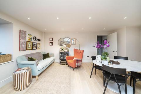 2 bedroom flat for sale, Hermes Street, London