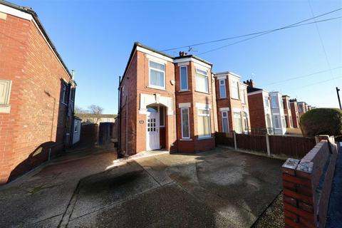 3 bedroom semi-detached house for sale, Ellesmere Avenue, Hull