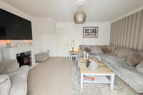 3 bedroom semi-detached house for sale, Victory Lane, Ashingdon