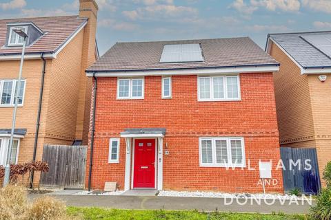 3 bedroom detached house for sale, Charles Crescent, Rochford