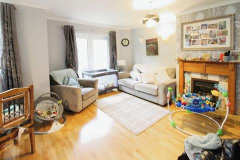 2 bedroom semi-detached house for sale, Beehive Chase, Brentwood CM15