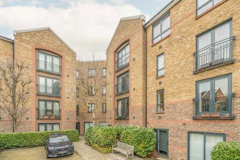 2 bedroom flat to rent, Durward Street, London E1