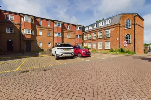 1 bedroom retirement property for sale, Westdeane Court, Basingstoke RG21