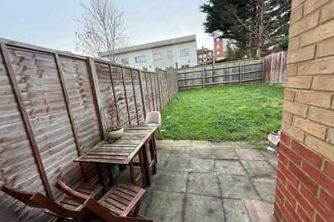 1 bedroom flat to rent, Pickards Close, Southgate