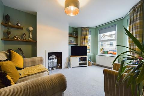 3 bedroom terraced house to rent, Elm Road, Folkestone
