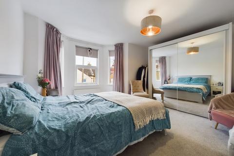 3 bedroom terraced house to rent, Elm Road, Folkestone