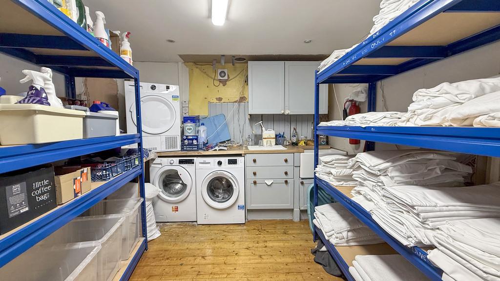 Kitchen/store room