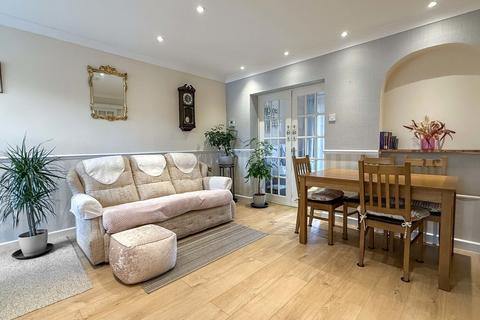 28 Silver Birch Grove, Trowbridge, BA14 0JQ
