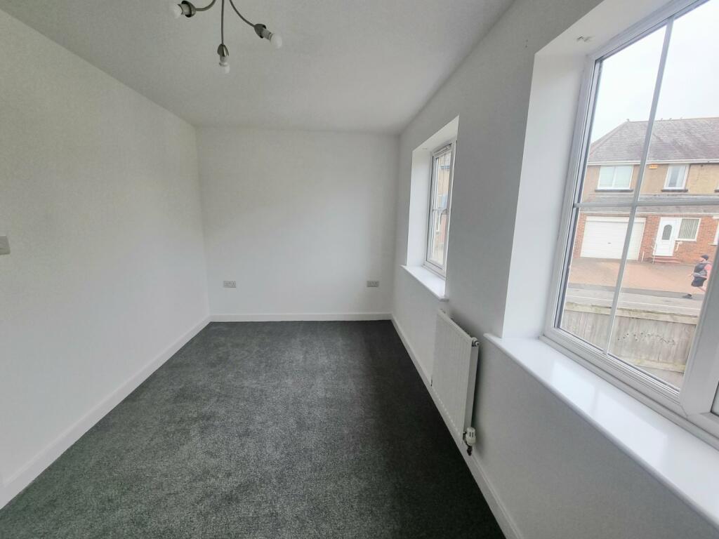 Bedroom 1.jpeg