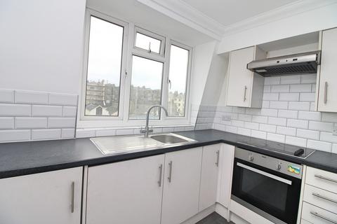 2 bedroom apartment to rent, First Avenue, Hove