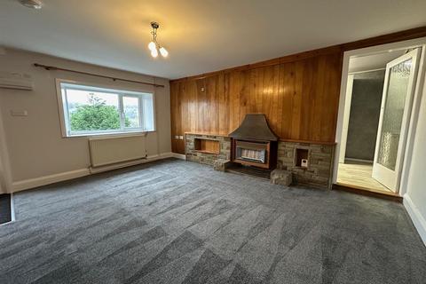 2 bedroom cottage to rent, Brow Lane, Shibden, Halifax