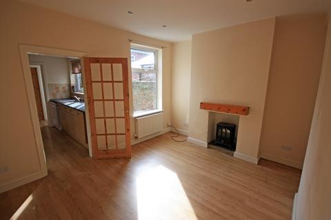 2 bedroom terraced house to rent, Sutherland Street, York YO23