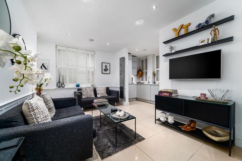 2 bedroom apartment to rent, Hollywood Court, Chelsea SW10