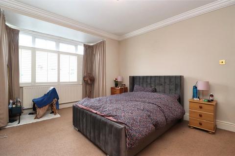 1 bedroom flat for sale, York Road, Surrey GU22