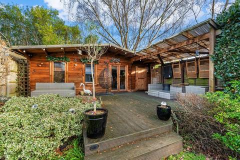 24 Lavington Road, Croydon, CR0 4PP