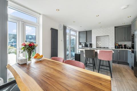66 Nightingale Road, Carshalton, SM5 2EN
