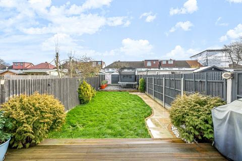 66 Nightingale Road, Carshalton, SM5 2EN