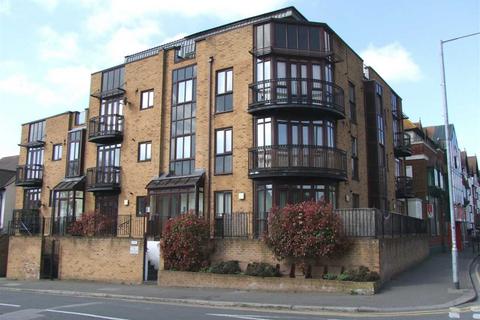 2 bedroom apartment for sale, 5 Leigh Cliff Road, Leigh on Sea SS9