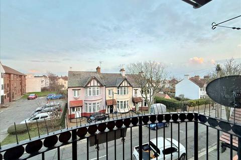 2 bedroom apartment for sale, 5 Leigh Cliff Road, Leigh on Sea SS9