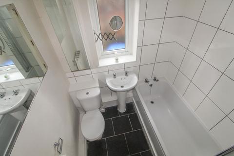 1 bedroom flat to rent, Plessey Road, Blyth, NE24