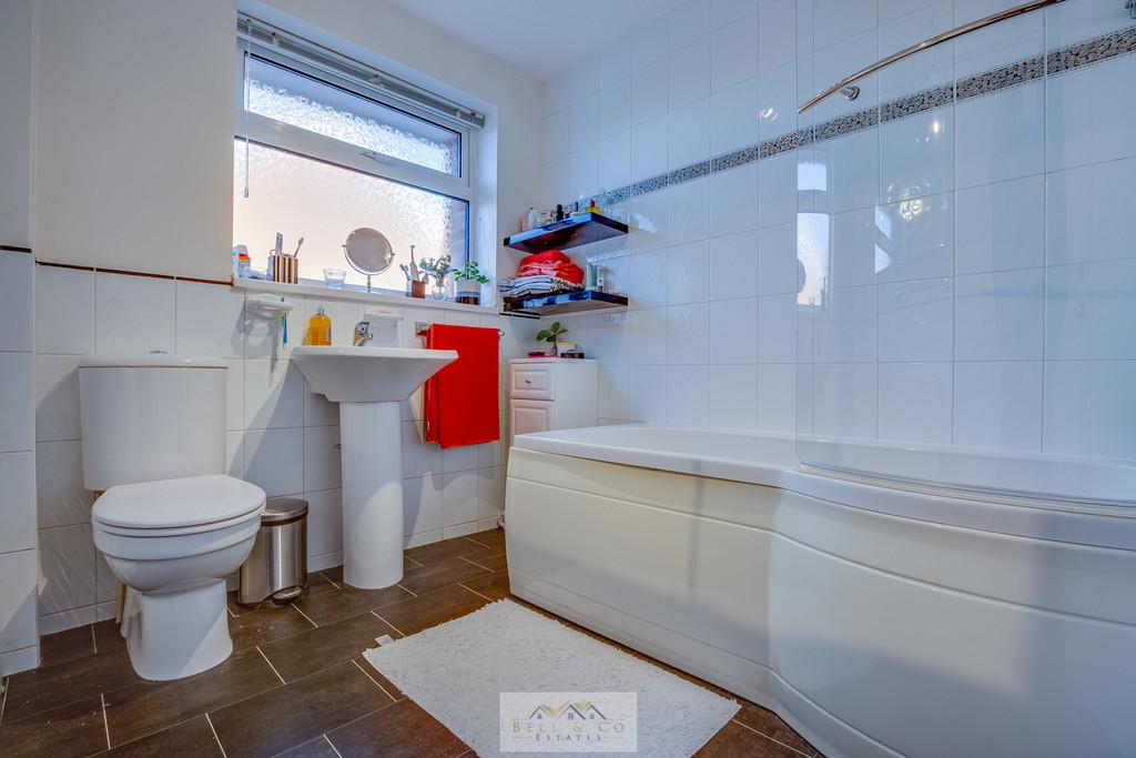 Bathroom 1.1